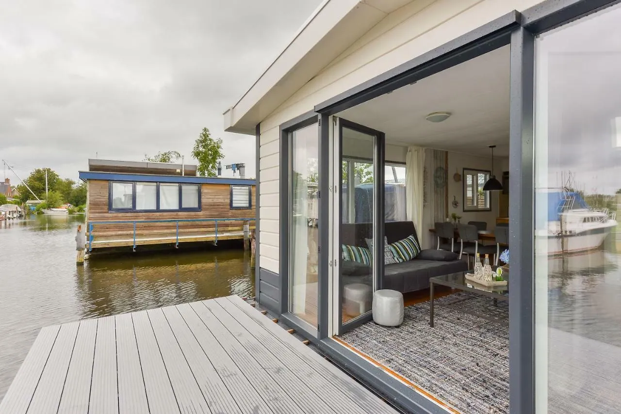 Bright And Comfortable Houseboat Aalsmeer 0*,  Niederlande